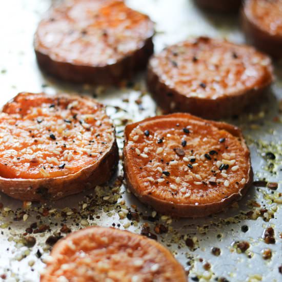 Everything Bagel Roasted Sweet Potatoes