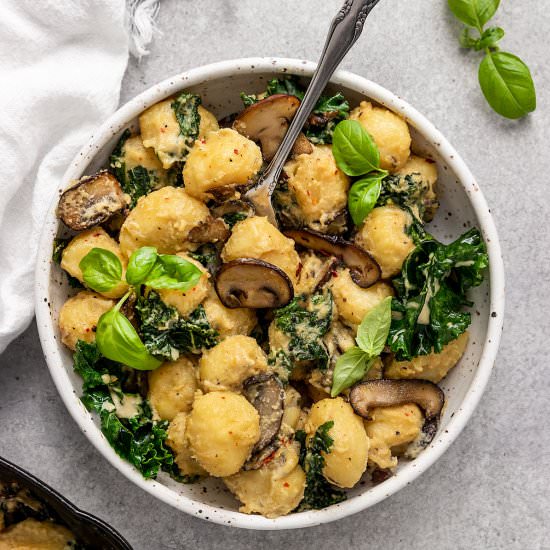 Vegan Gnocchi with Mushrooms & Kale