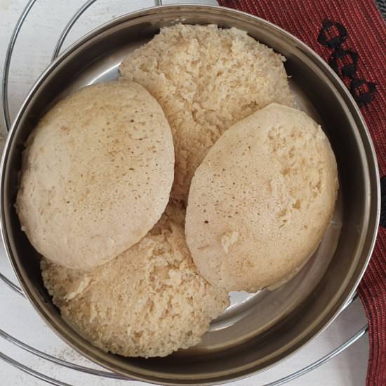 Oats quinoa idli