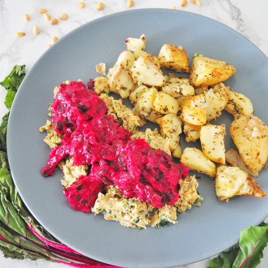 Hummus with beetroot sauce