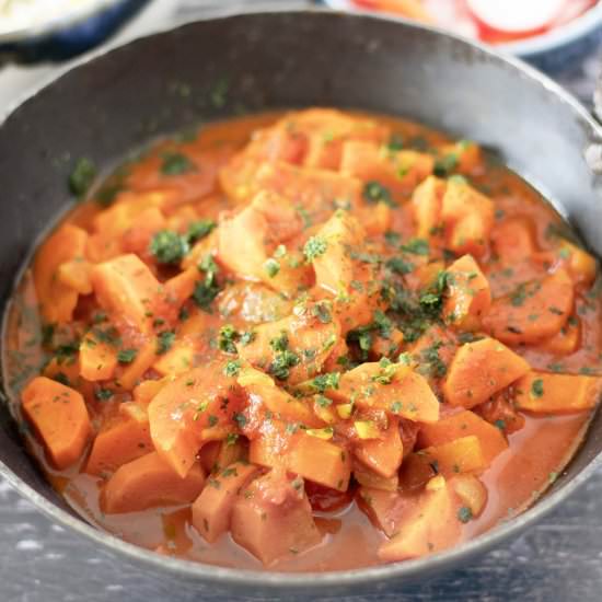 Easy one pot carrot curry