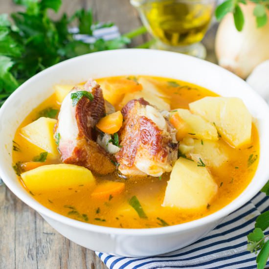 Stewed Potatoes with Ribs