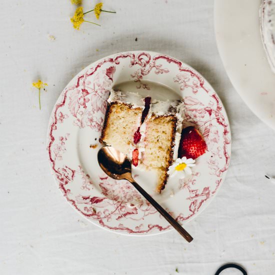 Strawberry and chamomile cake