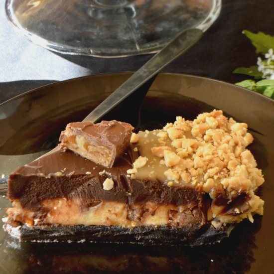 No Bake Snickers Cheesecake