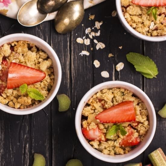 Gluten Free Strawberry Rhubarb Crisp