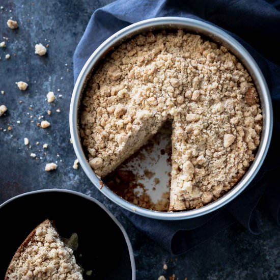 Irish Apple Crumble Cake