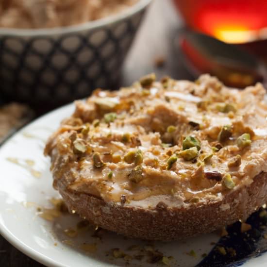 Creamy Goat Cheese Bagels