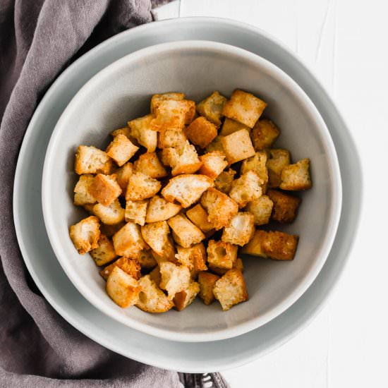 Air Fryer Croutons