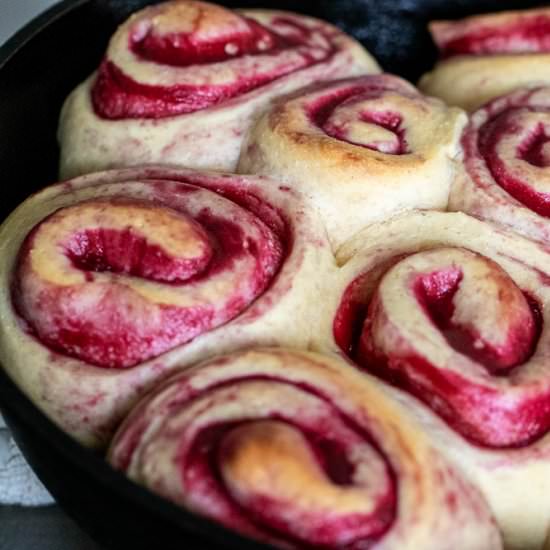 raspberry rolls with lemon icing