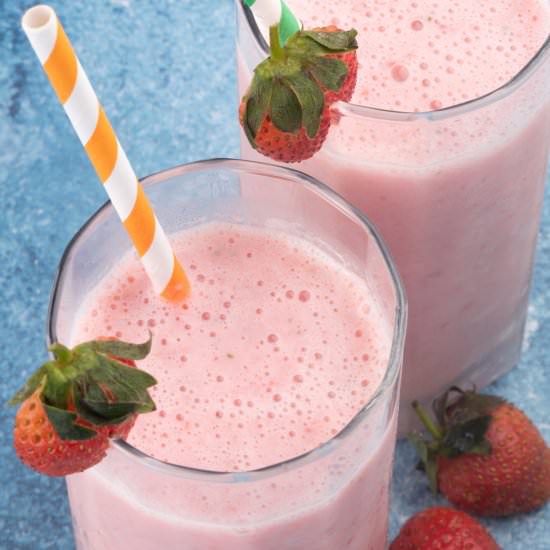 Refreshing Strawberry Smoothie