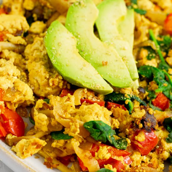 Easy Tofu Scramble with Veggies