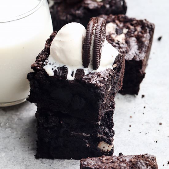 cookies & cream brownies