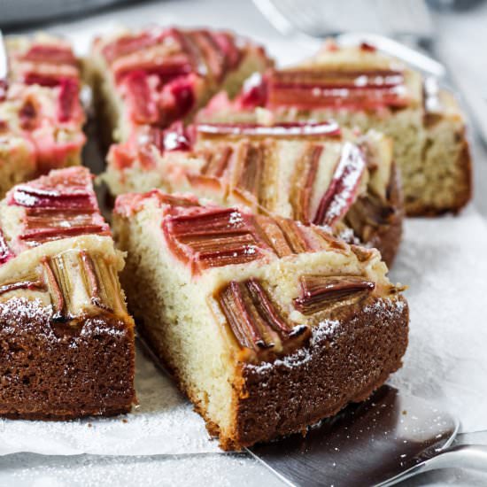 Rhubarb Cake