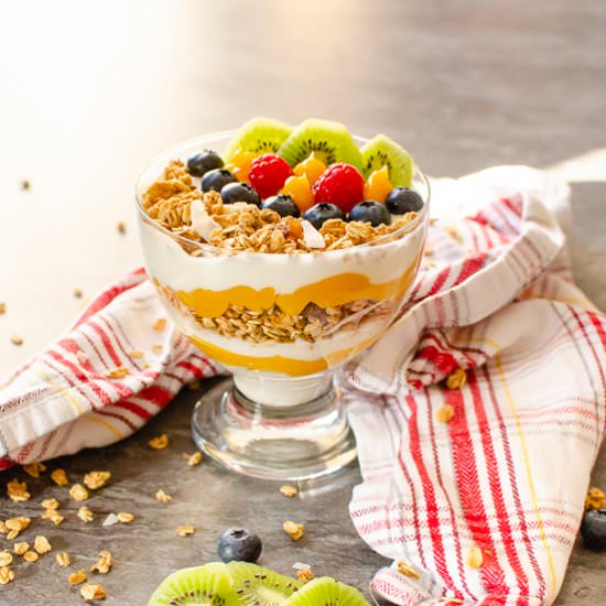 Tropical Granola Yoghurt with Fruit