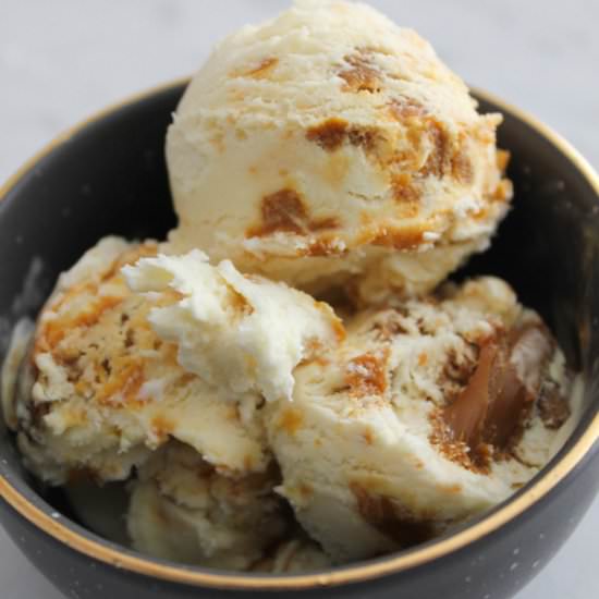 Homemade Salted Caramel Ice Cream