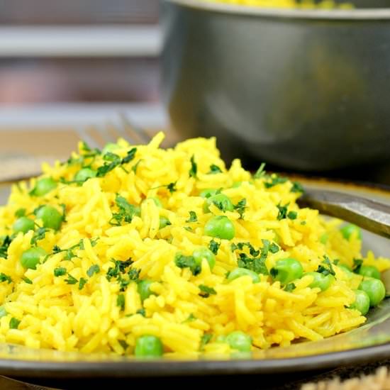 Simple Turmeric Rice with Peas