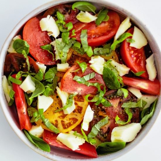 Low-Carb Caprese Salad