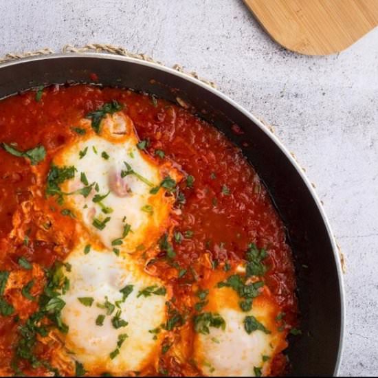 Easy Red Pepper Shakshuka