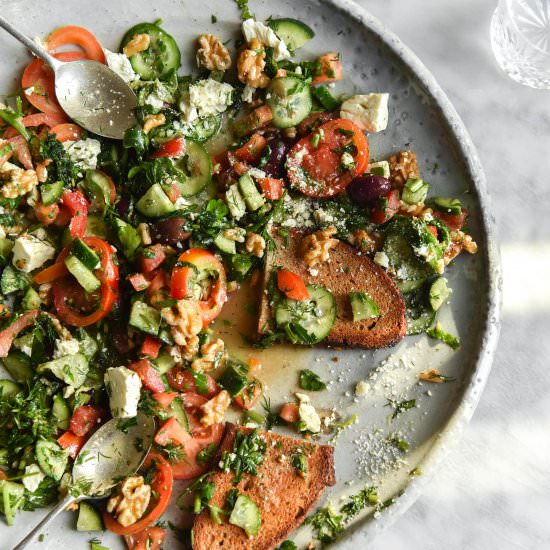 FODMAP friendly tomato salad