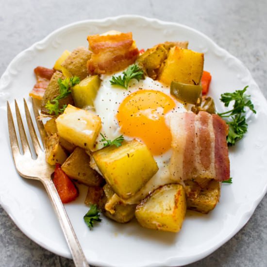 Sheet Pan Breakfast Hash & Eggs