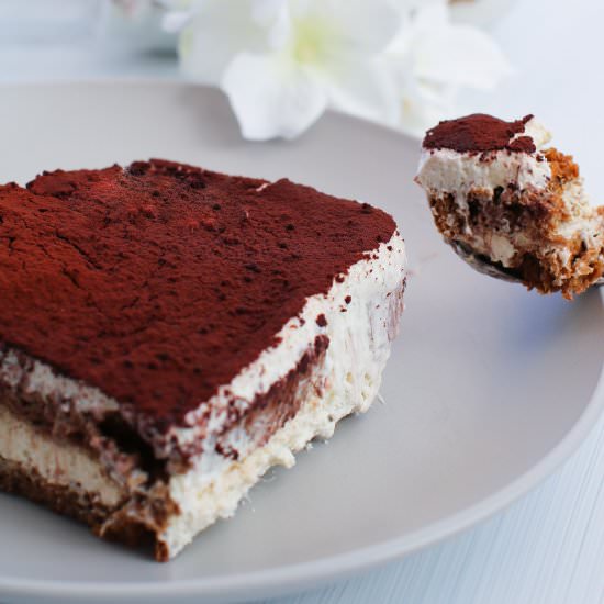 Easy Vegan Tiramisù