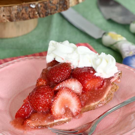 Fresh Strawberry Pie w/Rosé Wine