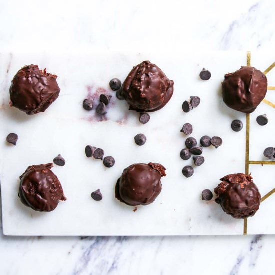 Peanut Butter Cup Energy Balls
