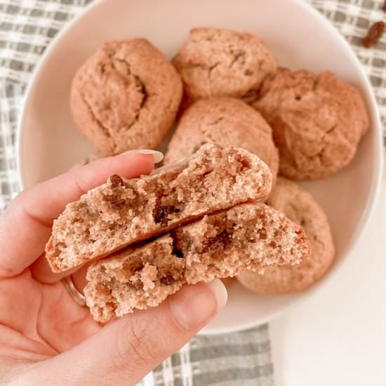 Vegan Cinnamon and Raisin Cookies