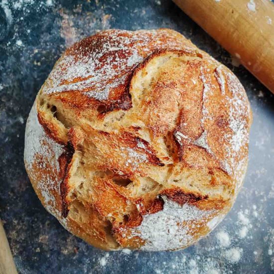 Sourdough Bread (How to Make)