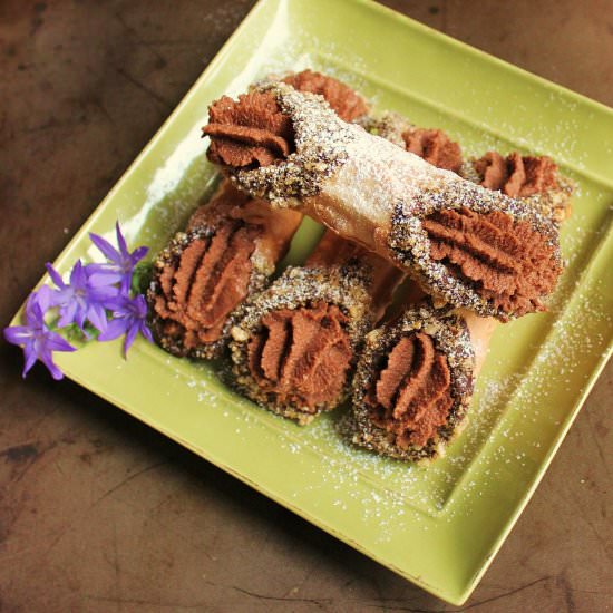 Hazelnut Mocha Cannoli