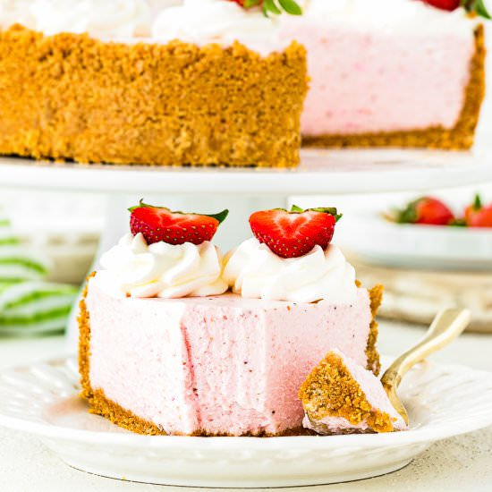 Best No-Bake Strawberry Cheesecake