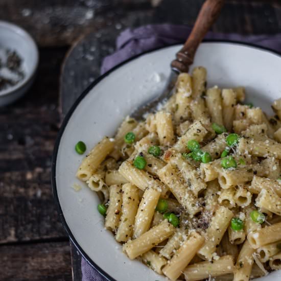 Caramelized onion pasta