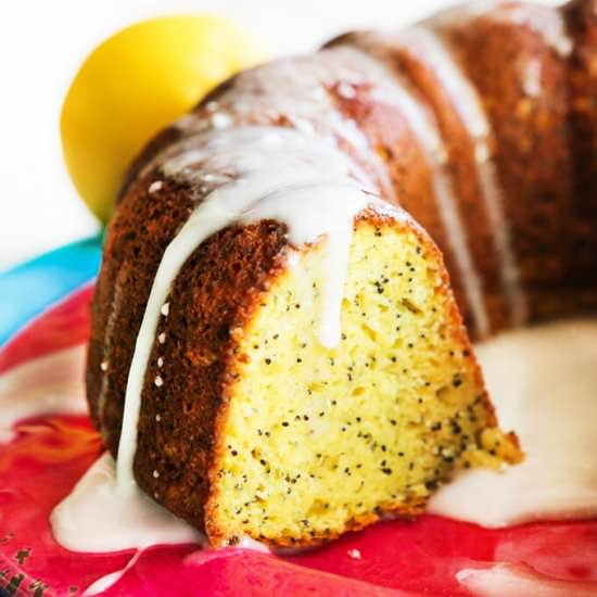 Easy Lemon Poppyseed Cake