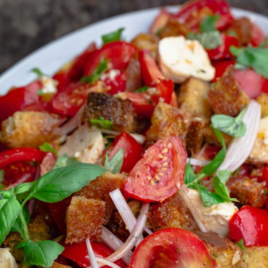Simple Tomato Panzanella