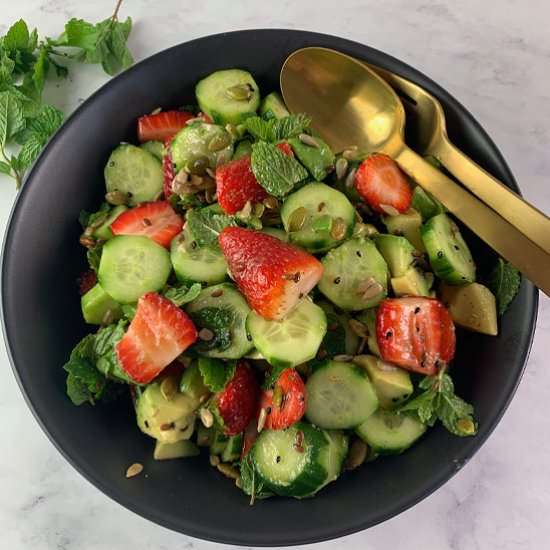 CUCUMBER STRAWBERRY SALAD