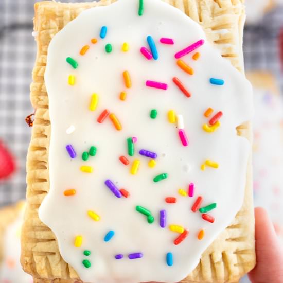 Vegan Strawberry Pop Tarts