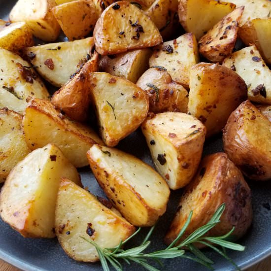roasted rosemary garlic potatoes