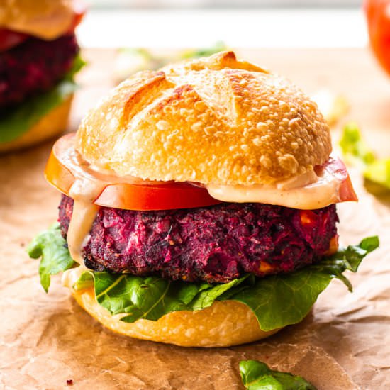 Easy Beet & Black Bean Burgers