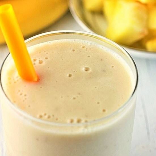 banana pineapple smoothie