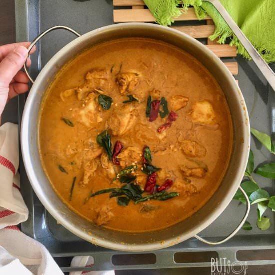 Varutharacha Malabar Chicken Curry