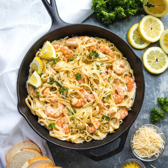 Lemon Pepper Shrimp Alfredo
