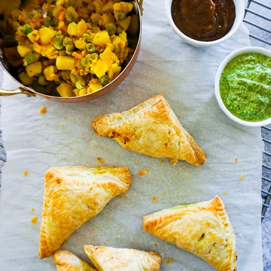 Vegetable Samosa Puffs