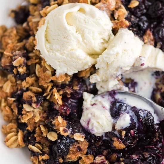 Blueberry Crisp