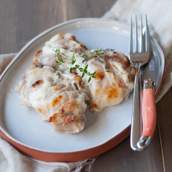 Chicken marinated in yogurt