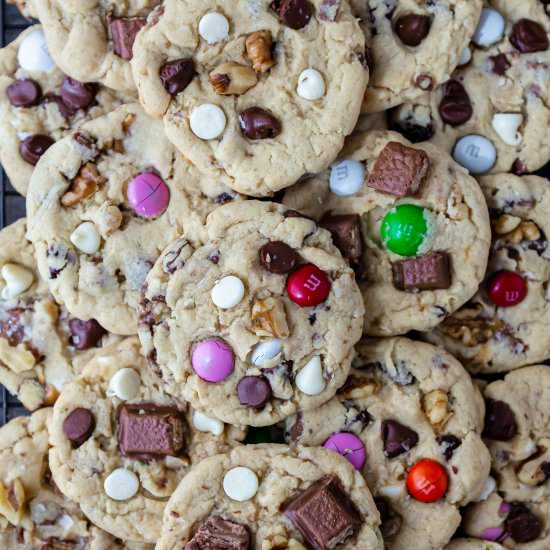 KITCHEN SINK COOKIES (EGGLESS)