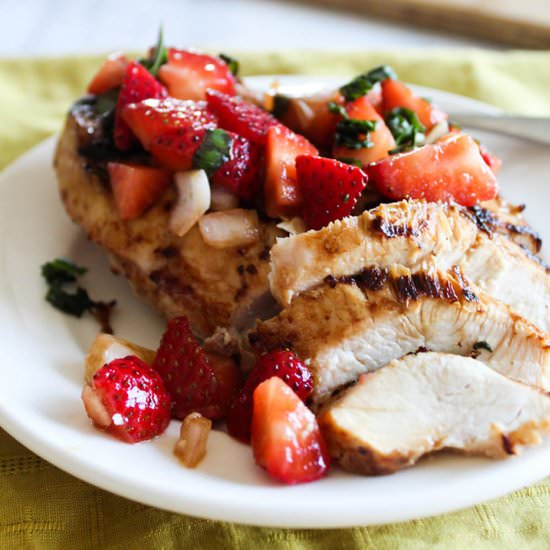Grilled Chicken w/ Strawberry Salsa