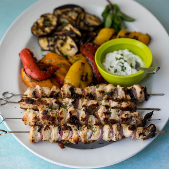 Chicken Kabobs with Yogurt Sauce