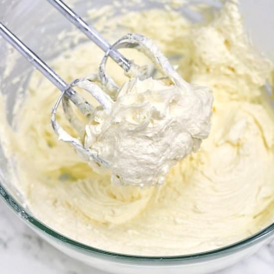 Easy Buttercream Icing