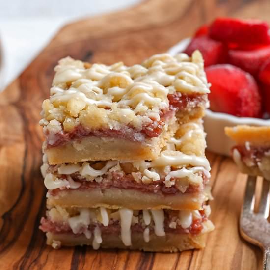 Paleo Strawberry Crumb Bars