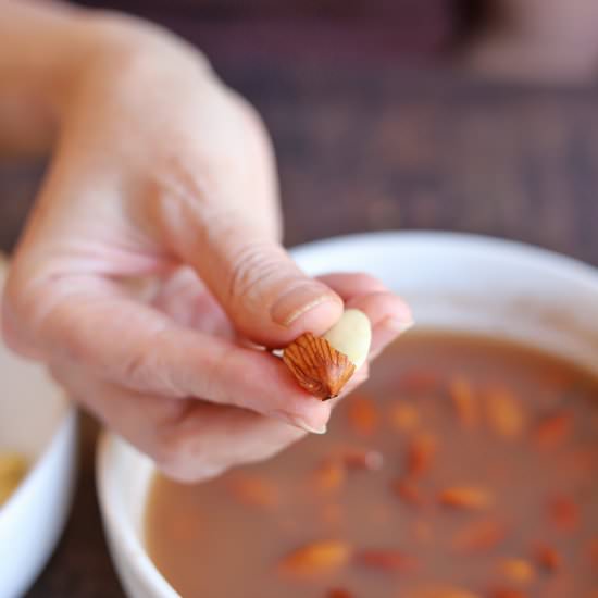 How to blanch almonds